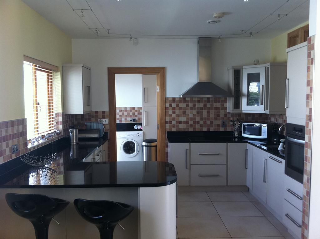 Bearlough Self Catering Holiday Home Rosslare Harbour Стая снимка