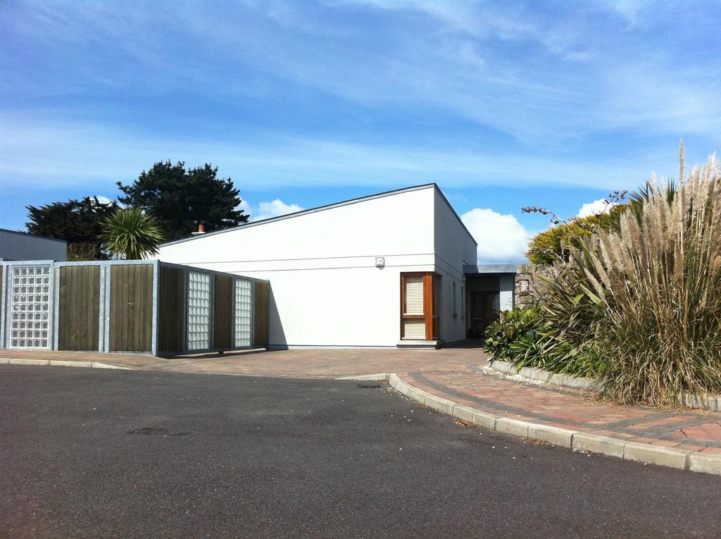 Bearlough Self Catering Holiday Home Rosslare Harbour Стая снимка